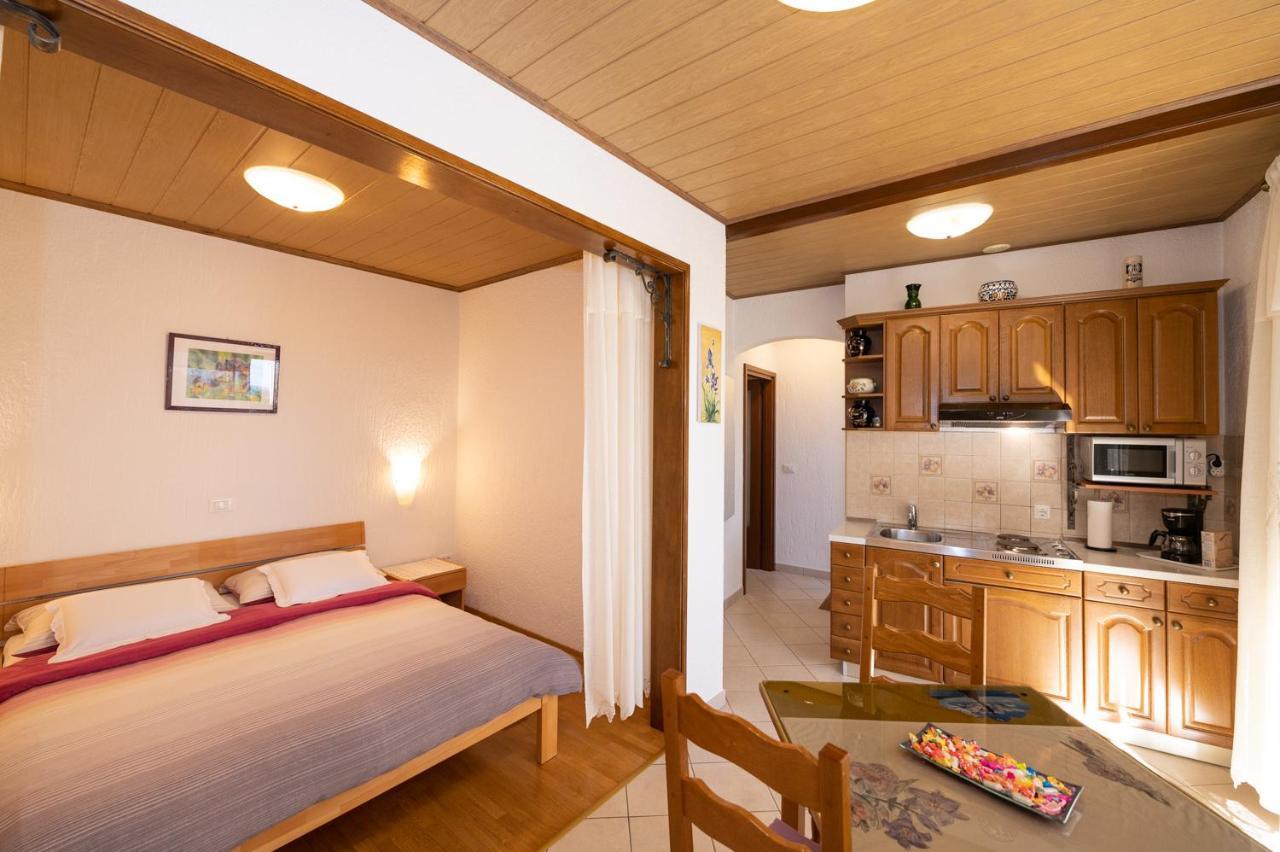 Apartments Villa Salona 奥帕提亚 外观 照片