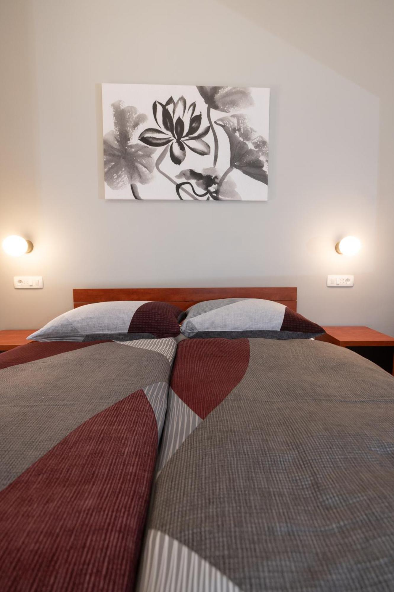 Apartments Villa Salona 奥帕提亚 外观 照片