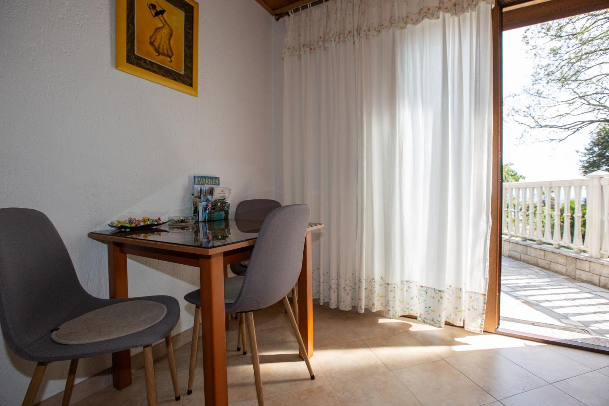 Apartments Villa Salona 奥帕提亚 外观 照片