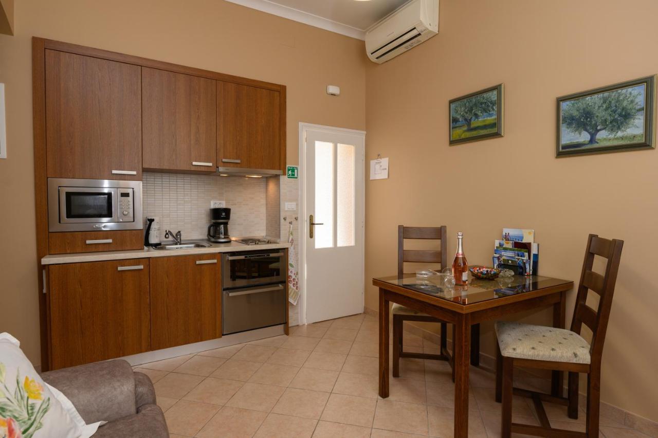Apartments Villa Salona 奥帕提亚 外观 照片